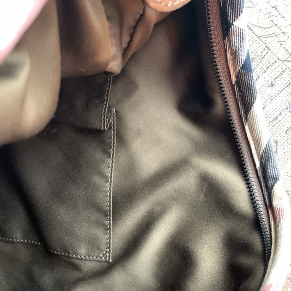 Authentic Burberry leather hobo bag. Used, but only worn 2x. No storage bag. - Picture 6 of 13